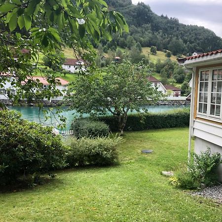Stryn - House By The River Eksteriør bilde